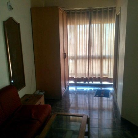 Rajshree Hotel Ahmedabad Buitenkant foto